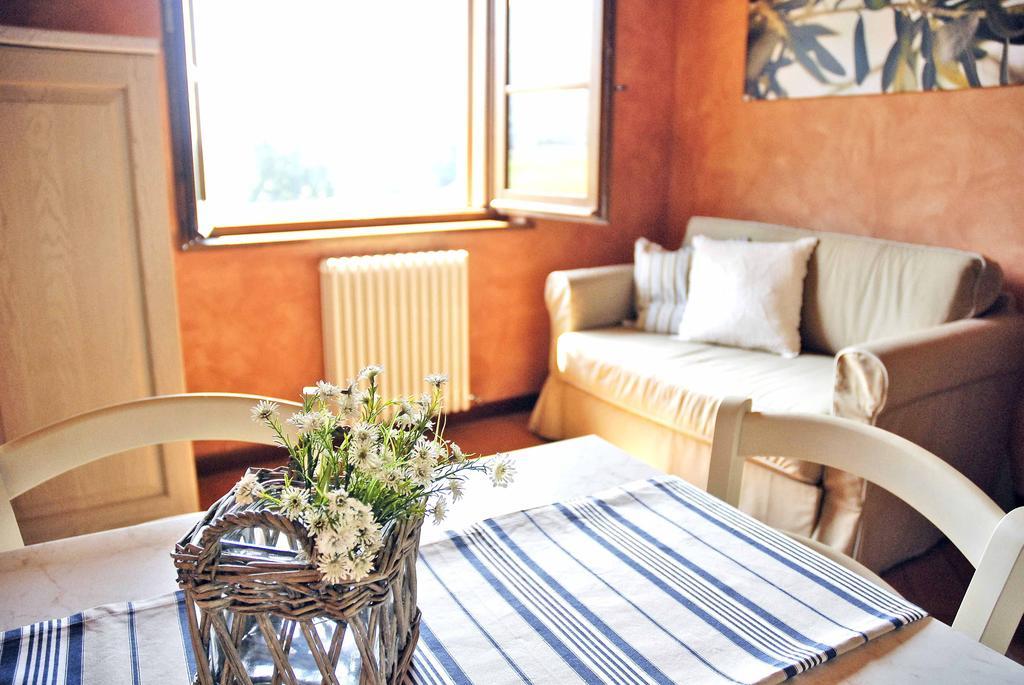 Casale San Rufino D'Arce Guest House อัสซิซี ภายนอก รูปภาพ